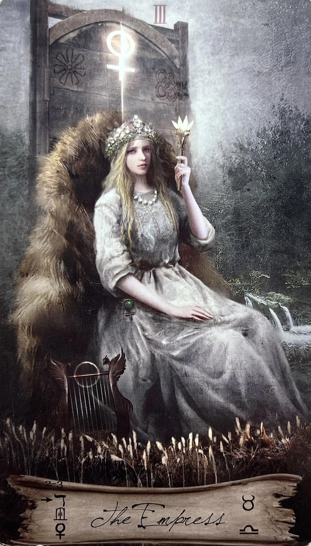 The Empress card from the Heaven and Earth Tarot deck