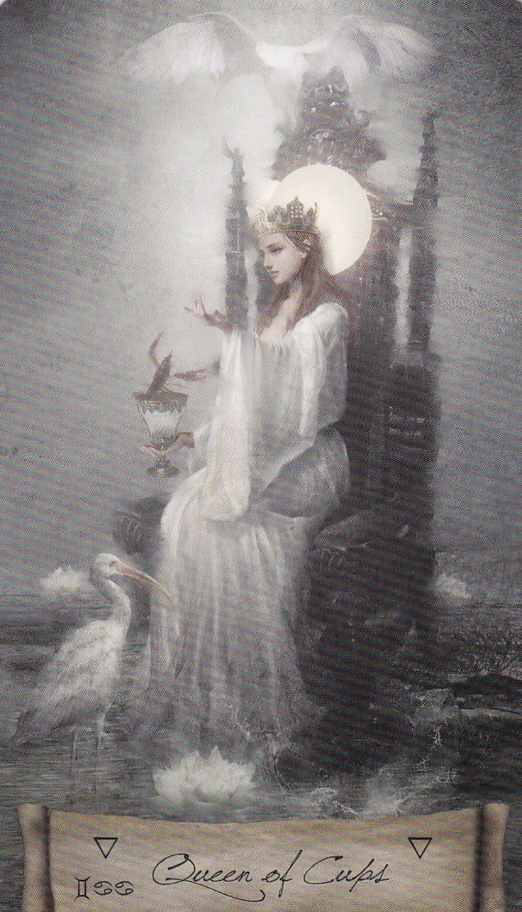 Heaven and Earth Tarot Review 12 Queen of Cups card from the Heaven and Earth Tarot deck gallery