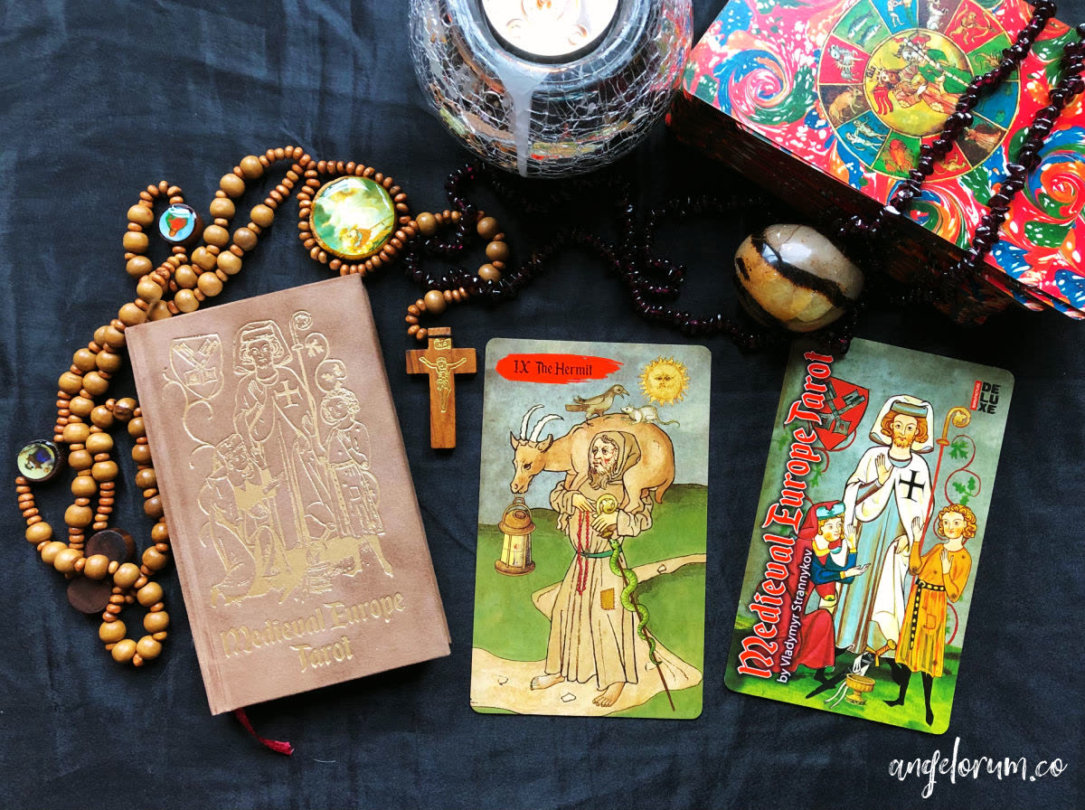 Medieval Europe Tarot box and card spread