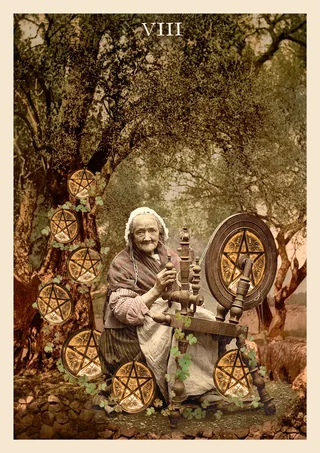 Oito de Ouros - Nosotras Tarot - Tarot Deck by Elisa Riemer and Paula Mariá Riemer