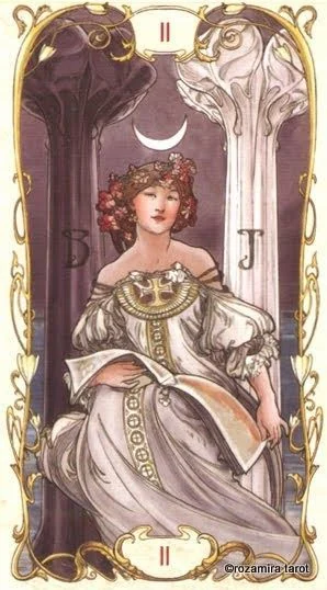Tarot Mucha Review
